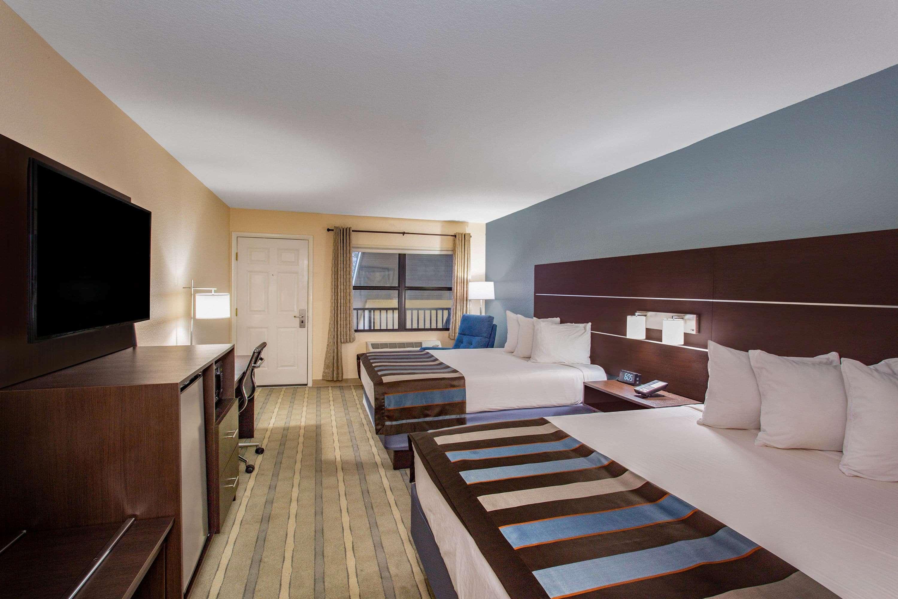 Baymont By Wyndham Punta Gorda/Port Charlotte Hotel Exterior foto
