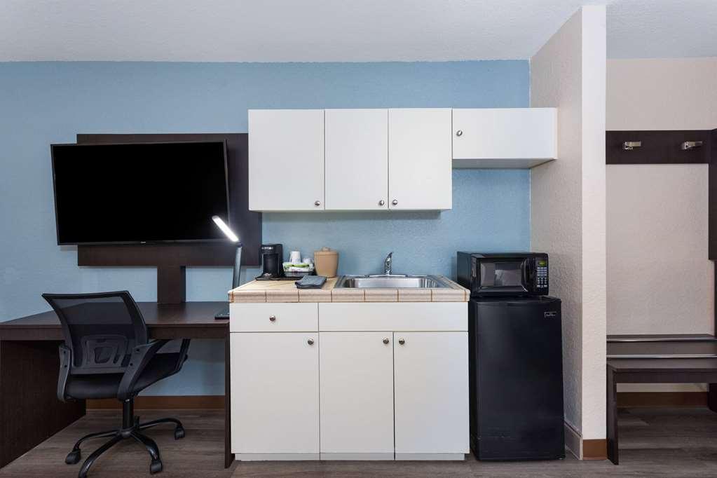 Baymont By Wyndham Punta Gorda/Port Charlotte Hotel Quarto foto
