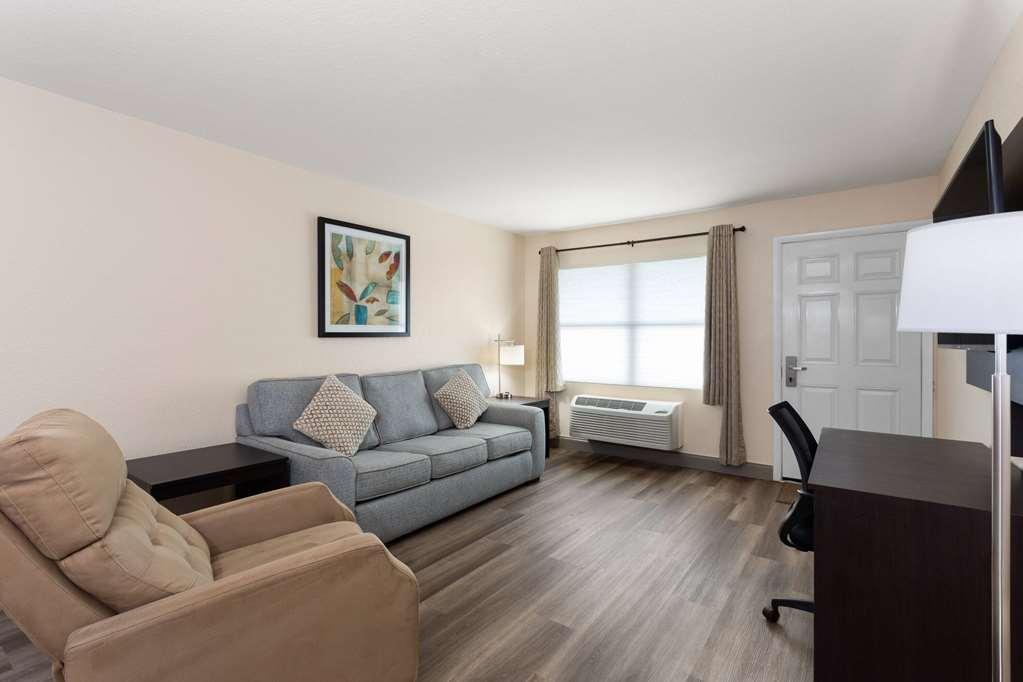 Baymont By Wyndham Punta Gorda/Port Charlotte Hotel Quarto foto