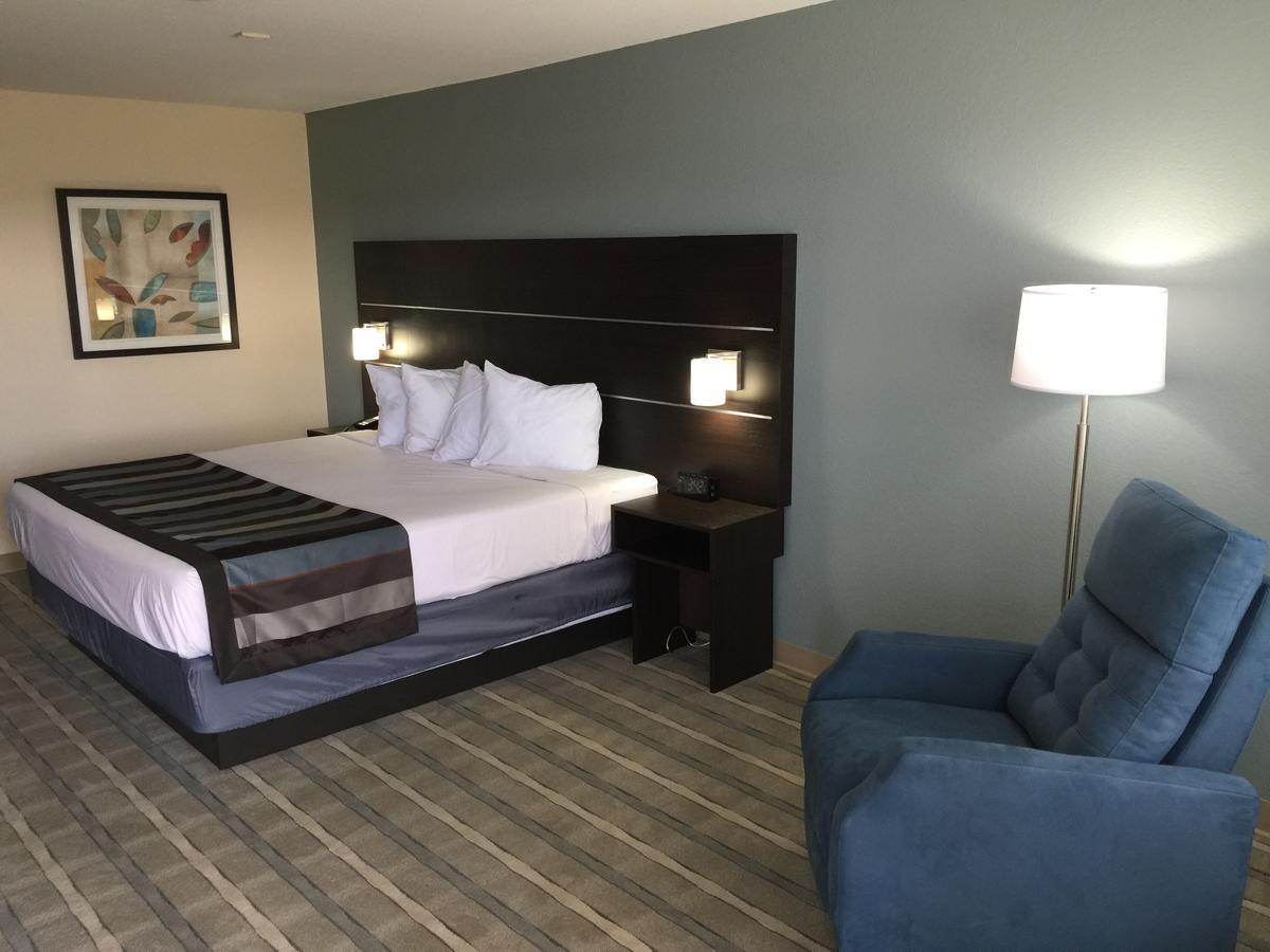 Baymont By Wyndham Punta Gorda/Port Charlotte Hotel Exterior foto